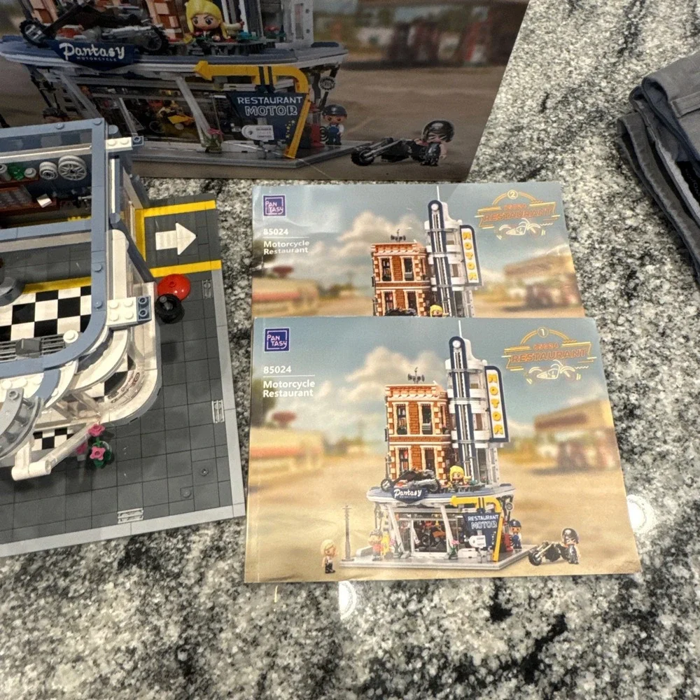 PANTASY Motorcycle Restaurant Modular Building 85024 All Accounted For